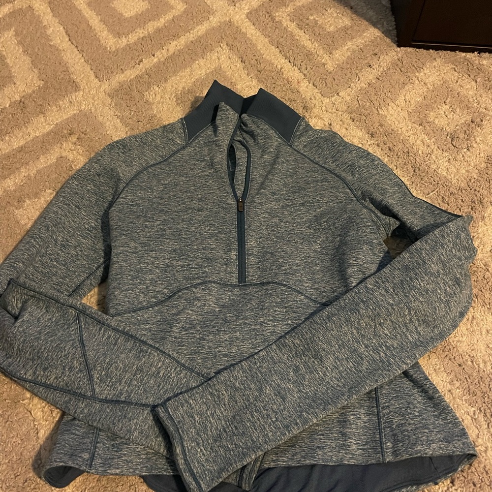 3/4 zip lululemon top